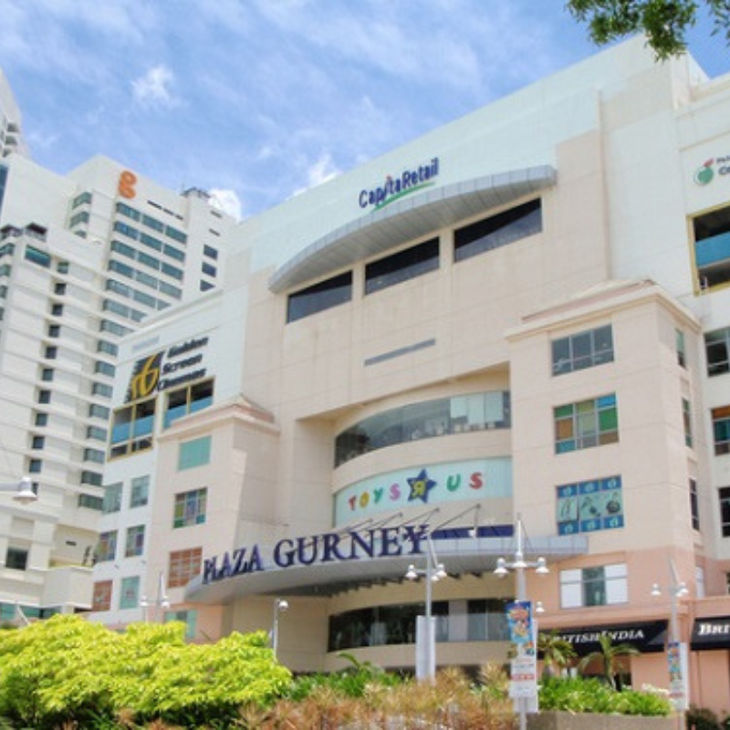 Surga Belanja di Gurney Plaza